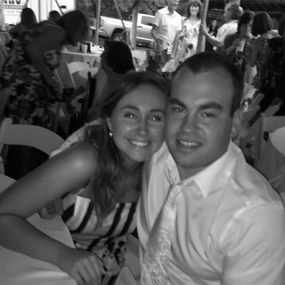 Meet your Posher, Jessica - Picture 1 of 1